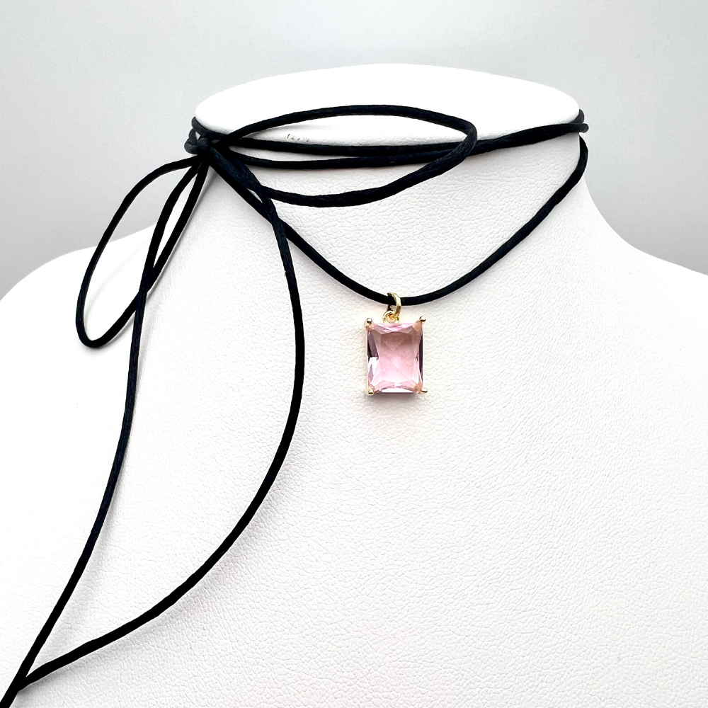 choker in raso con zircone quadrato rosa in argento 925 placcato oro 18k