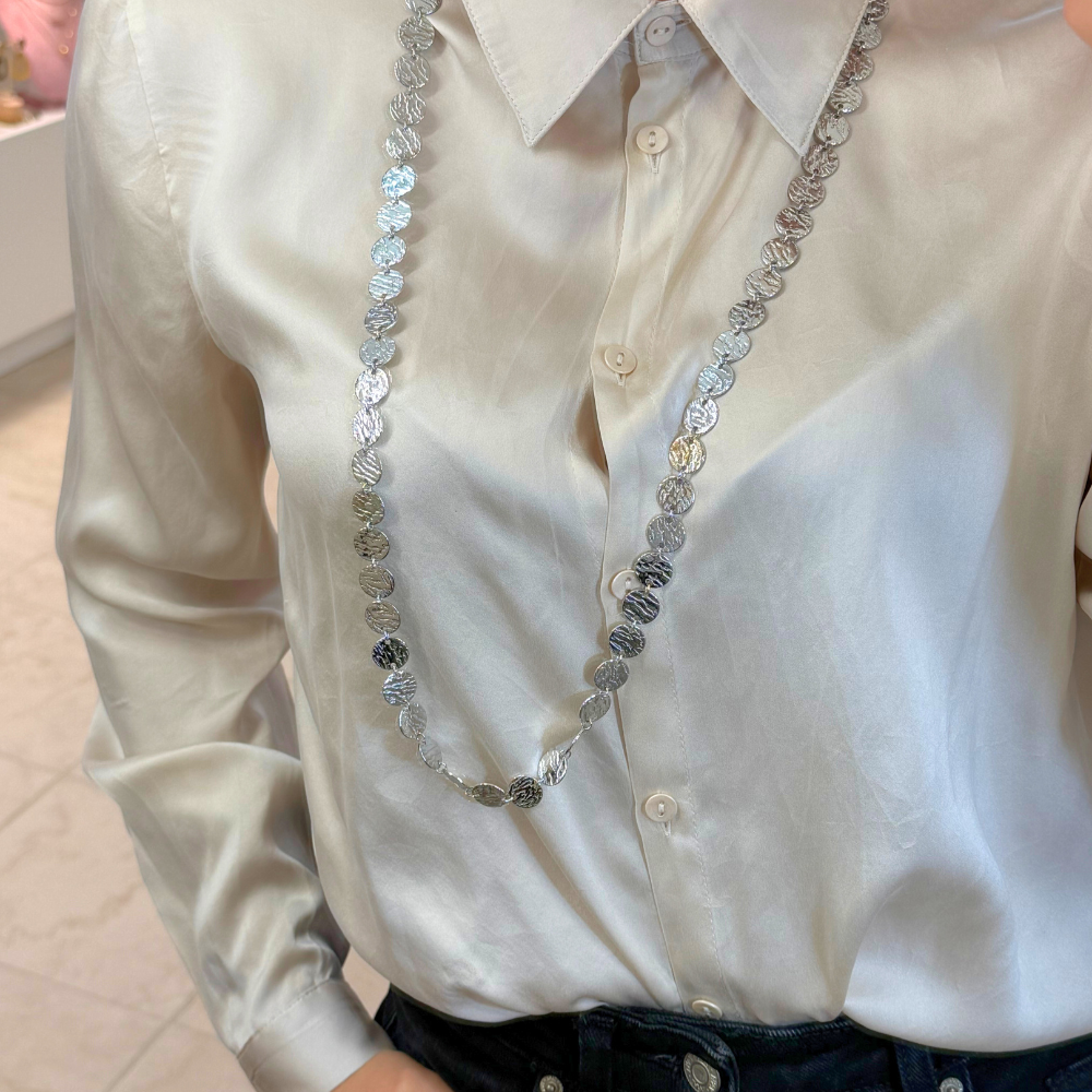 Silver Motion - Collana Lunga in Acciaio Silver con Medaglie Martellate