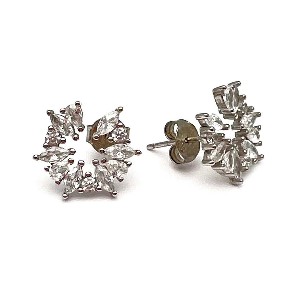 Orecchini a Lobo Zirconi Ovali in Argento Silver