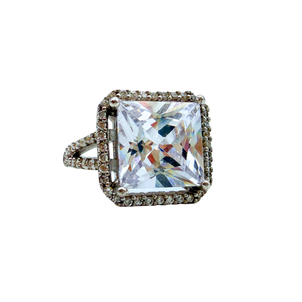 Anello Solitario Quadrato in Argento 925 con Zircone
