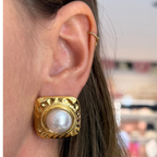 Orecchini Rettangolo Di Perla in Acciaio Gold