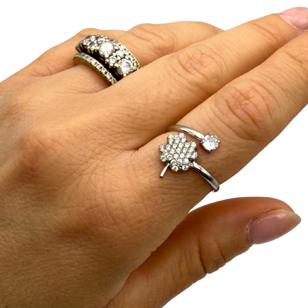 Anello Regolabile con Zircone e Quadrifoglio Pavé in Acciaio Silver