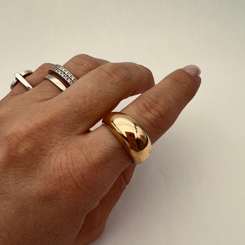 anello in acciaio gold placcato oro giallo bombato liscio regolabile