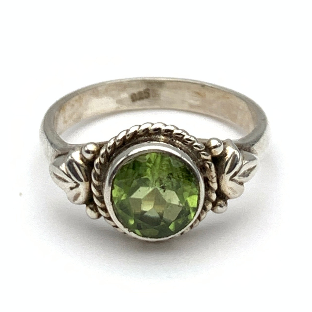 Anello Pietra Verde Chiaro Tonda in Argento Silver - WJ Gioielli