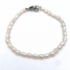 bracciale in acciaio silver con perle di fiume bianche
