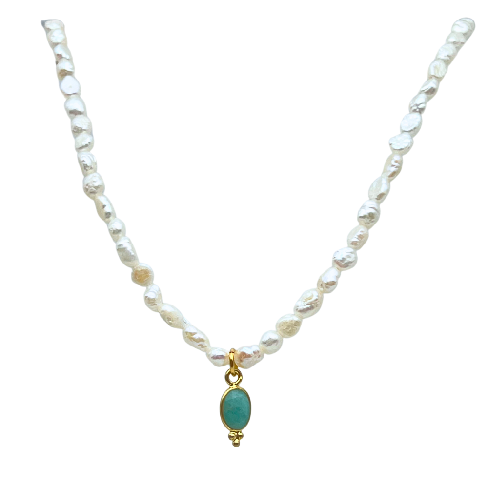 Collana Aurora con Micro Perle di Fiume e Pietra Verde in Argento Gold