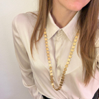 Gold Motion - Collana Lunga in Acciaio Gold con Medaglie Martellate