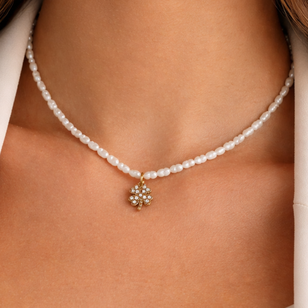 Collana Choker Quadrifoglio Micro Perle di Fiume in Acciaio Gold