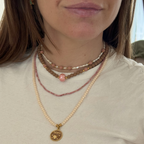 Collana Choker Micro Perle di Fiume & Nude in Acciaio Gold