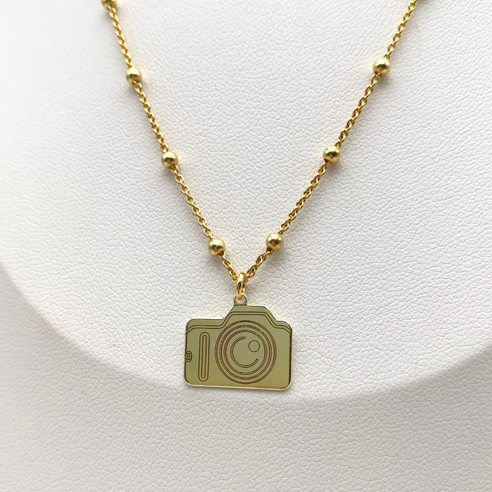 collana fotoricordo in argento gold con ciondolo a forma di macchina fotografica