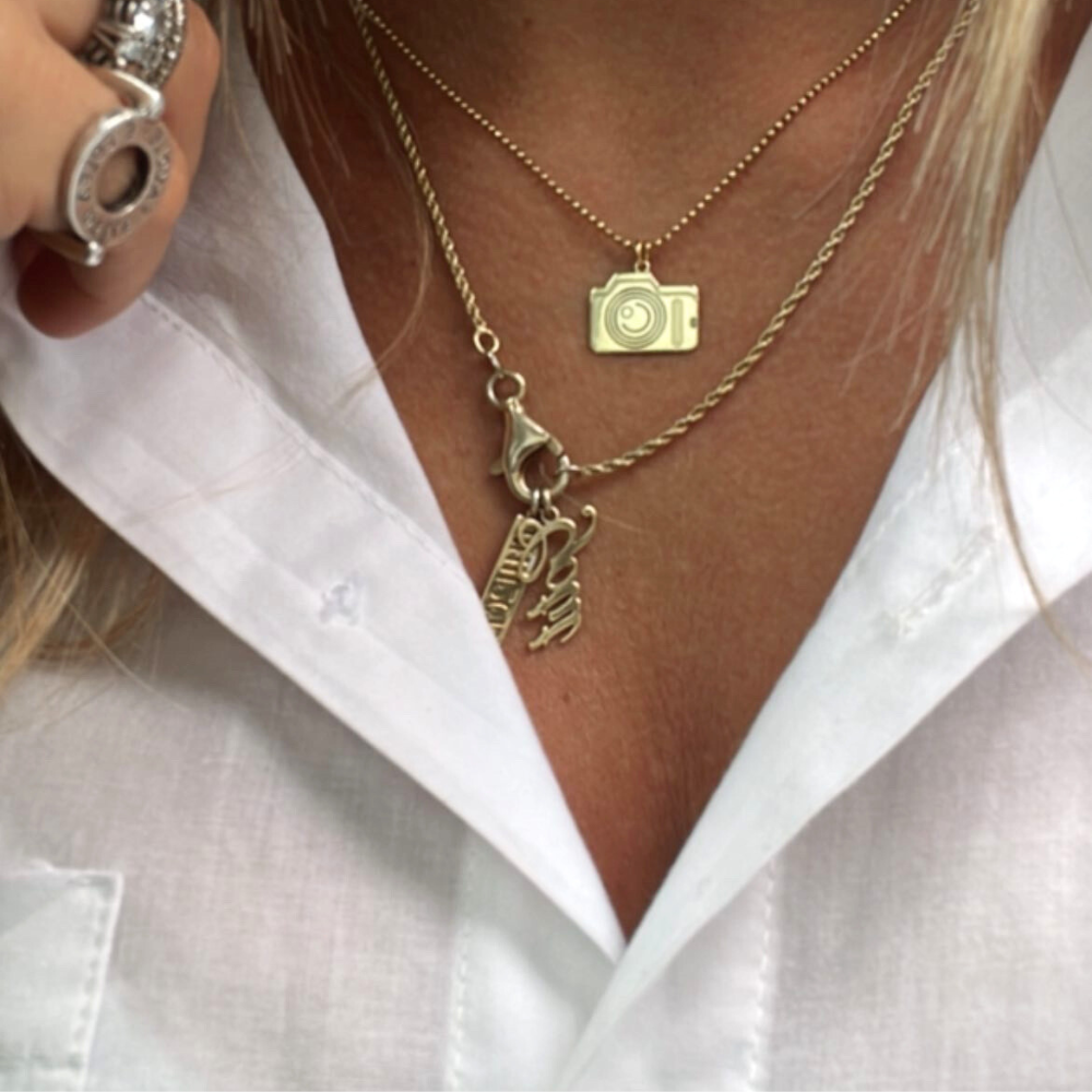 collana in argento gold con ciondolo macchina fotografica