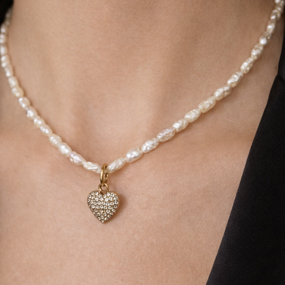 Collana Choker Cuore Micro Perle di Fiume in Acciaio Gold