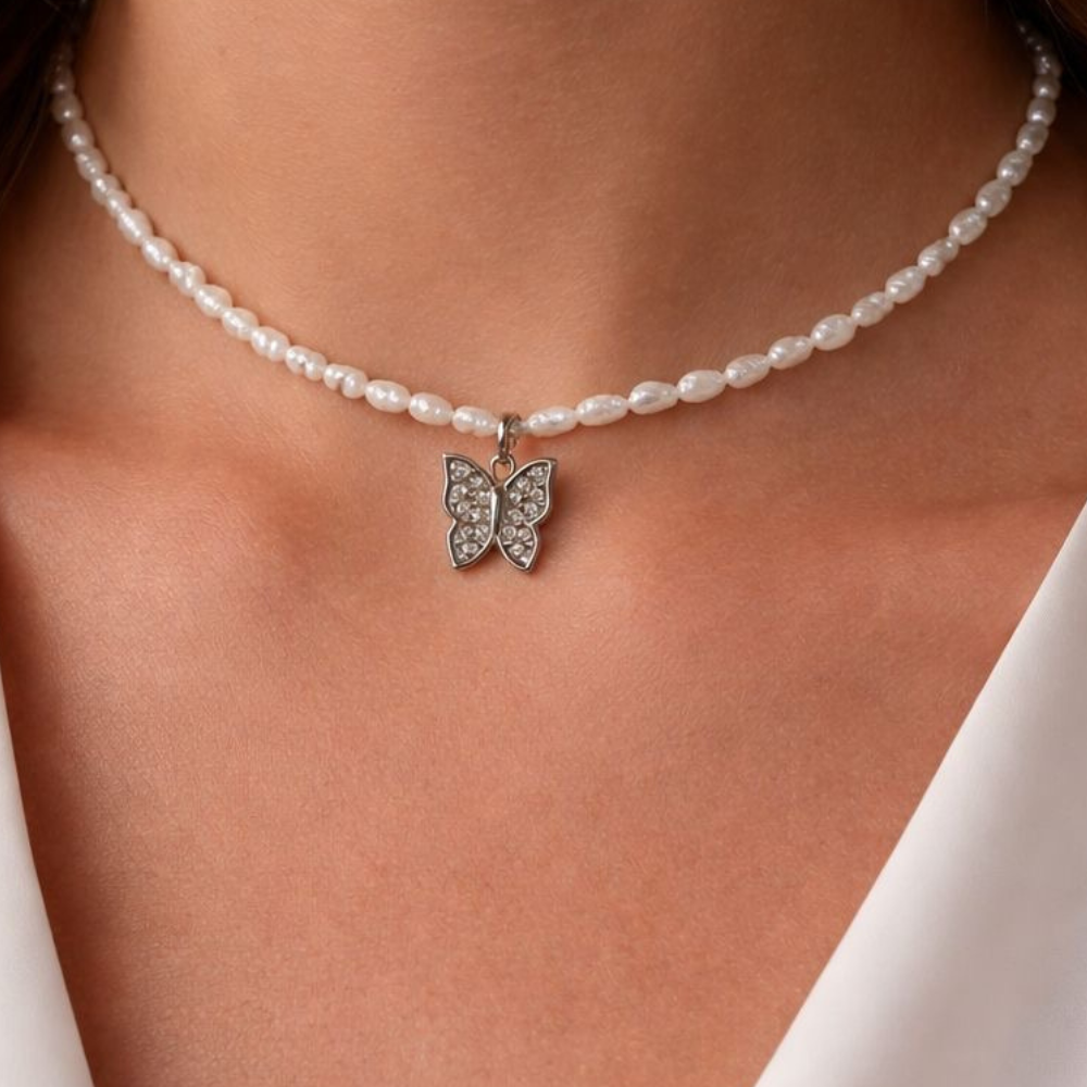 Collana Choker Farfalla Micro Perle di Fiume in Acciaio Silver