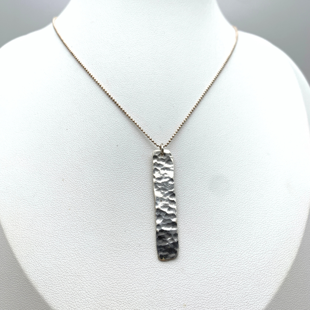 Collana Targhetta Martellata in Argento Silver