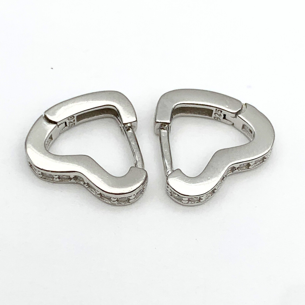 orecchino cuore con zirconi bianchi in argento silver
