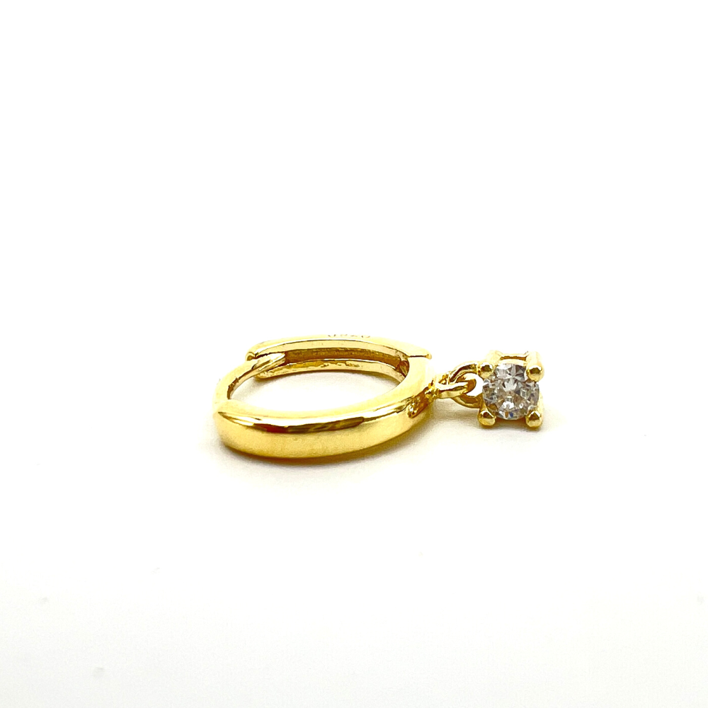 mini hoop in argento placcato oro con zircone bianco