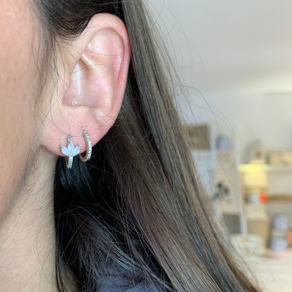 hoops papillon in argento 925 con zirconi bianchi tondi e a goccia