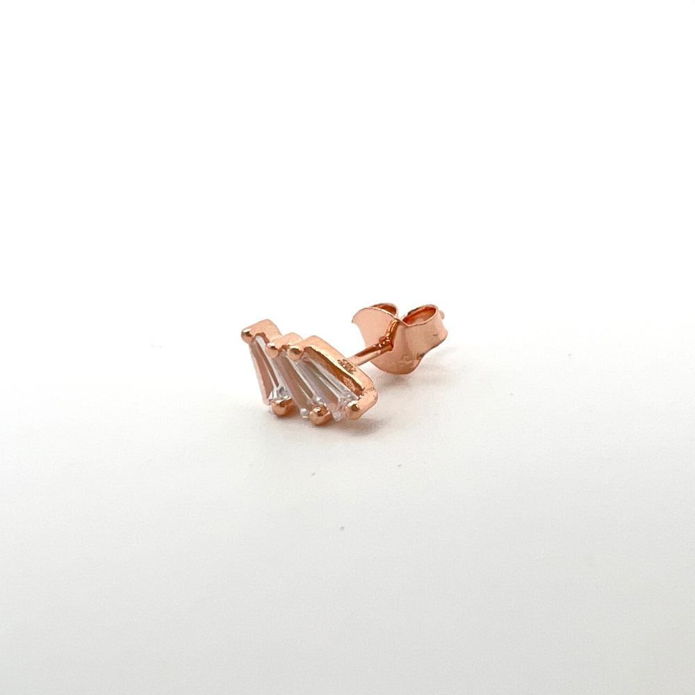 orecchino rosè con zirconi bianchi