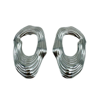 Orecchini Ovali Forati con Striature in Acciaio Silver