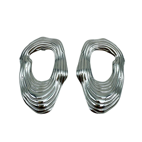 Orecchini Ovali Forati con Striature in Acciaio Silver