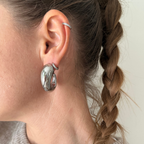 Orecchini Bombati Lisci in Acciaio Silver