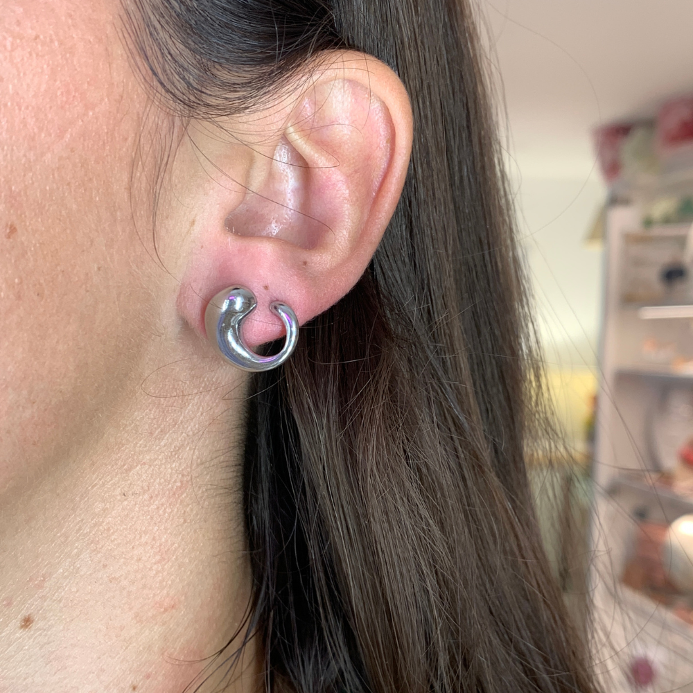 Orecchini a Goccia Tonda in Acciaio Silver