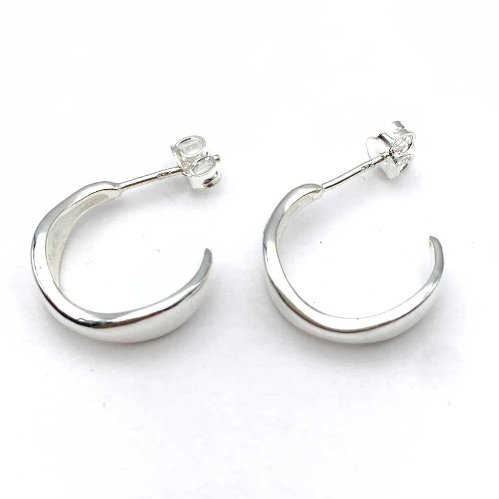 Orecchini Minimal Lisci in Argento Silver