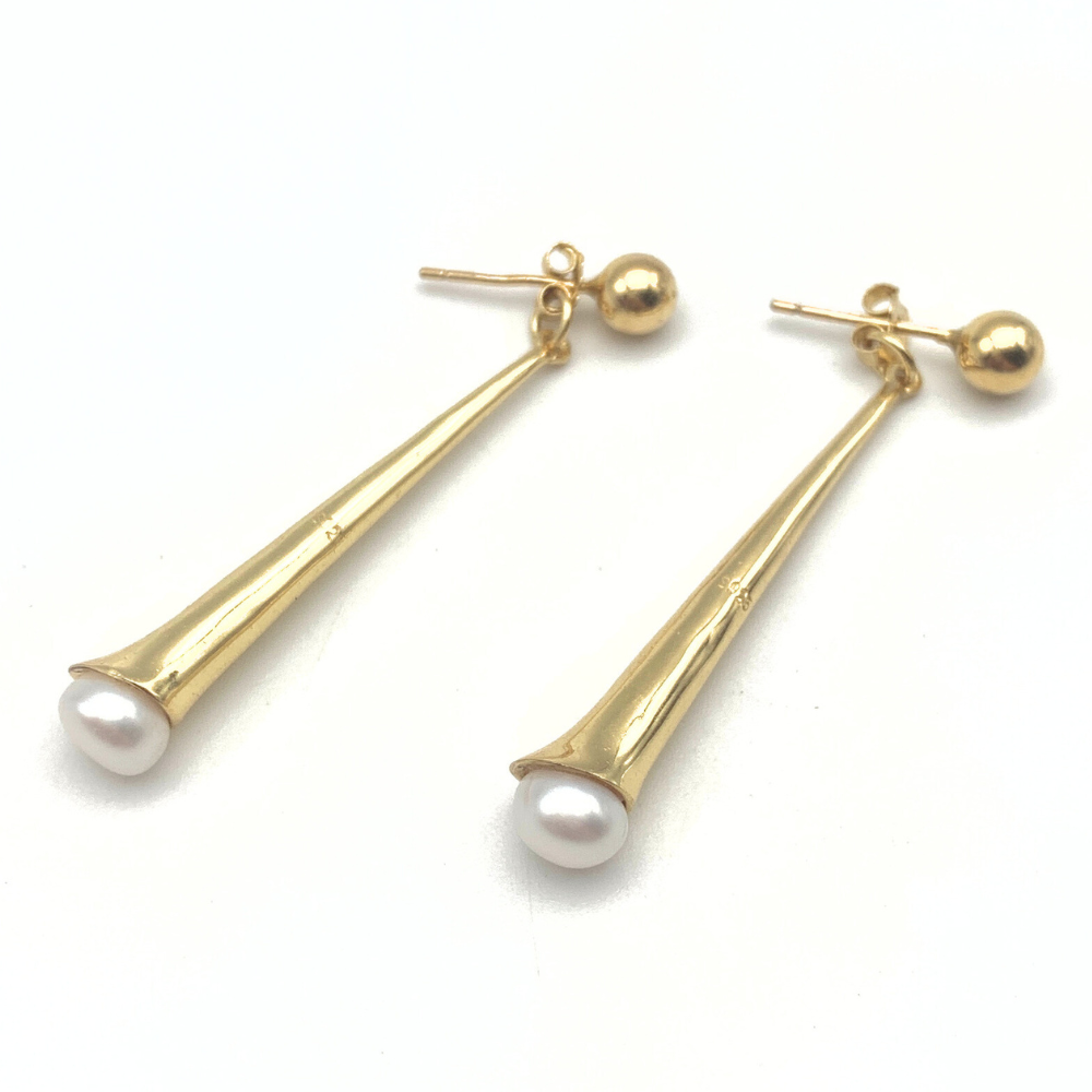 Orecchini con Perla Pendente in Argento Gold