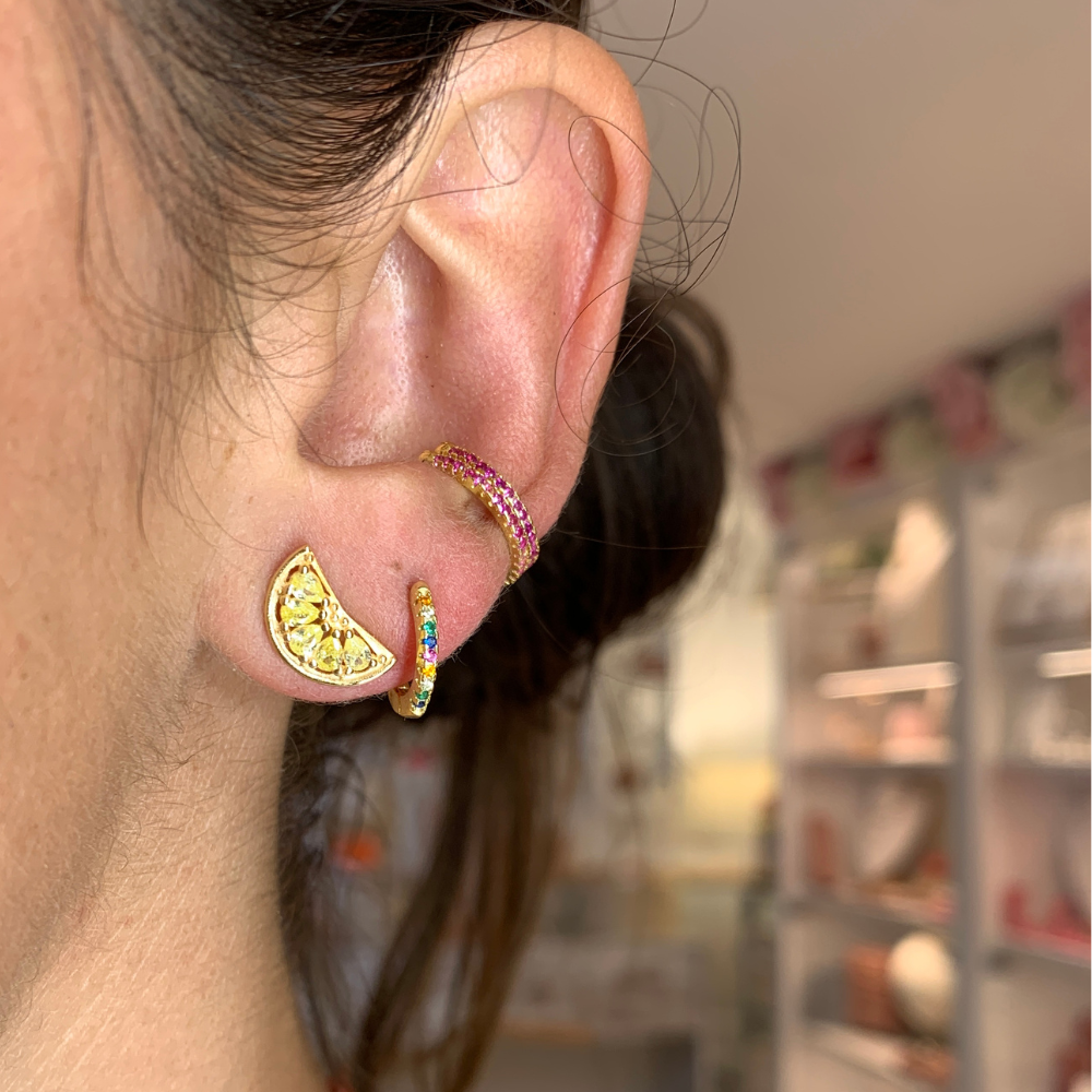 mono orecchino in argento gold con limone a lobo con zirconi gialli a goccia