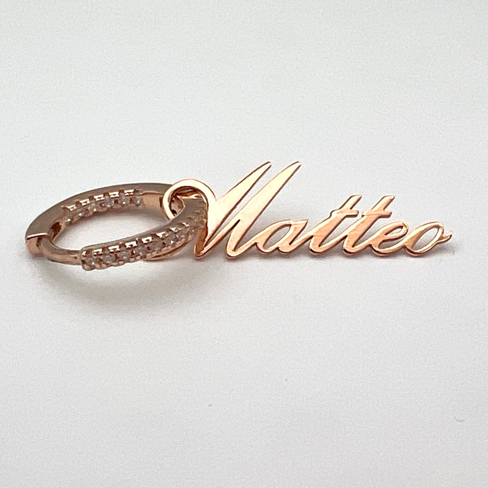 mono orecchino a cerchio con zirconi bianchi con ciondolo pendente personalizzabile con nome in argento 925 disponibile silver, placcato oro rosa e oro giallo 18k