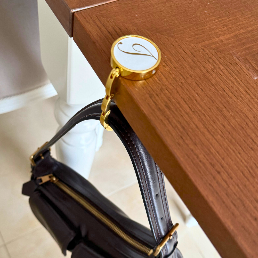 Porta Borse in Metallo Oro con Iniziale Personalizzata