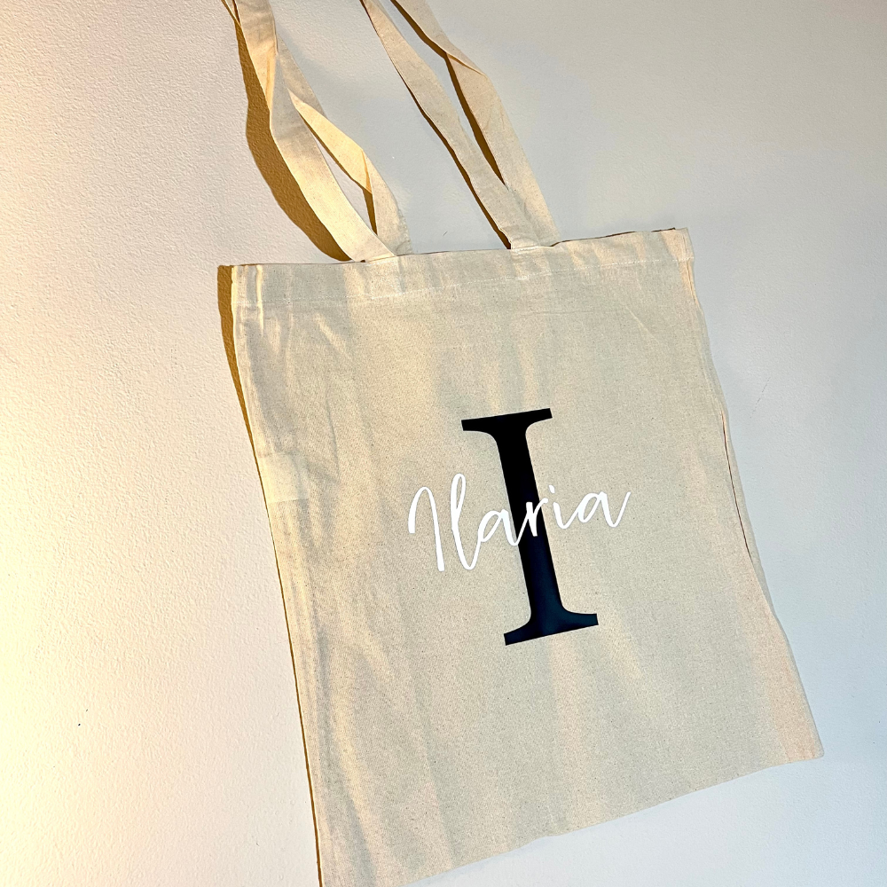 borsa stopper tote bag in cotone di colore beige personalizzabile con lettera nera e nome bianco
